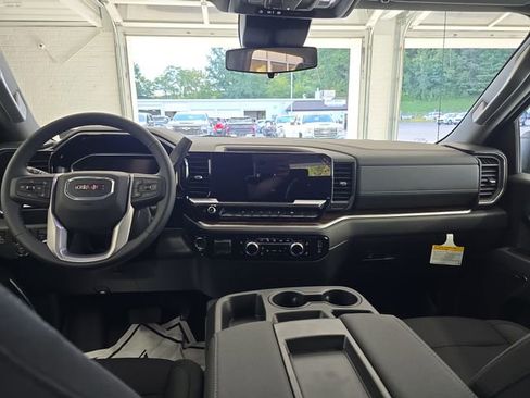 New 2026 GMC Sierra 1500 Elevation image 11