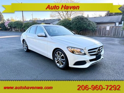 Used 2015 Mercedes-Benz C 300 Sedan image 2