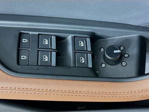 Used 2022 Audi e-tron Premium AWD/4WD image 15
