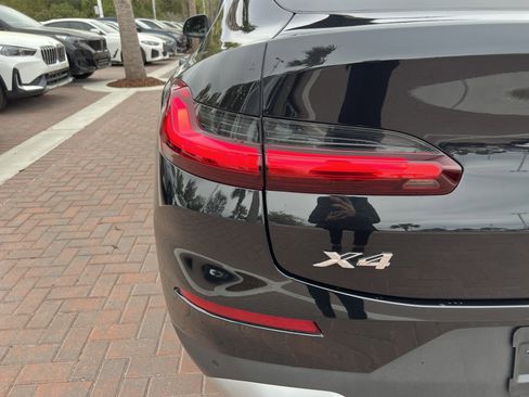 Certified 2025 BMW X4 xDrive30i image 42