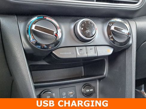 Used 2019 Hyundai Kona SEL image 17