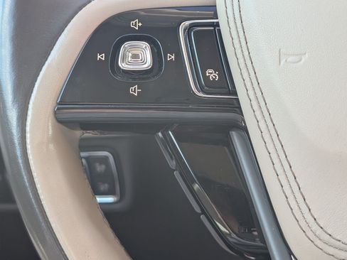 Used 2021 Lincoln Aviator Reserve w/ Equipment Group 202A AWD/4WD image 26