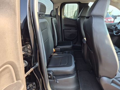 Used 2015 Chevrolet Colorado Z71 AWD/4WD image 28