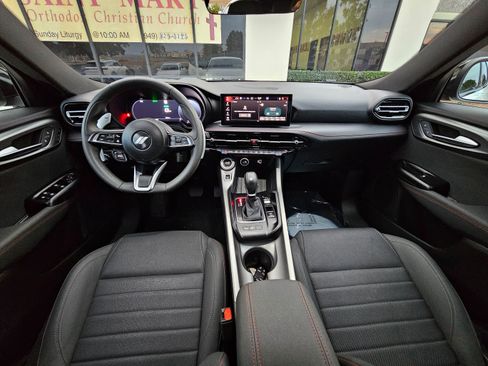 Used 2024 Dodge Hornet R/T w/ R/T Blacktop Package image 16