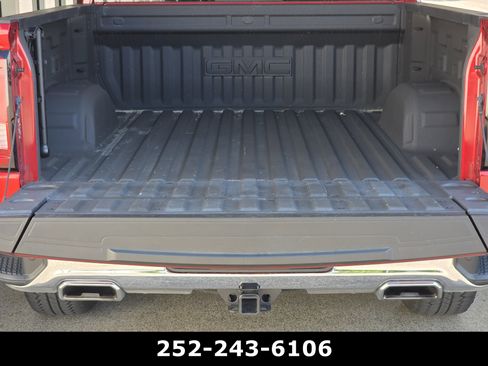 Used 2023 GMC Sierra 1500 SLT w/ SLT Premium Package AWD/4WD image 32
