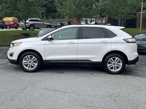 Used 2018 Ford Edge SEL w/ Equipment Group 201A AWD/4WD image 2