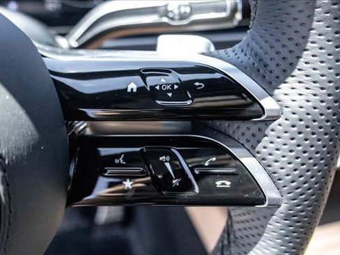 New 2026 Mercedes-Benz GLS 450 4MATIC image 15