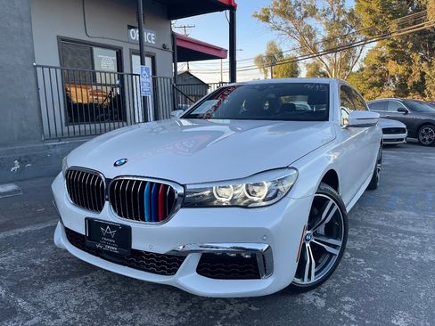 Used 2016 BMW 740i image 1