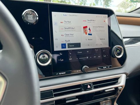 Certified 2025 Lexus RX 350 FWD w/ Technology Package image 15