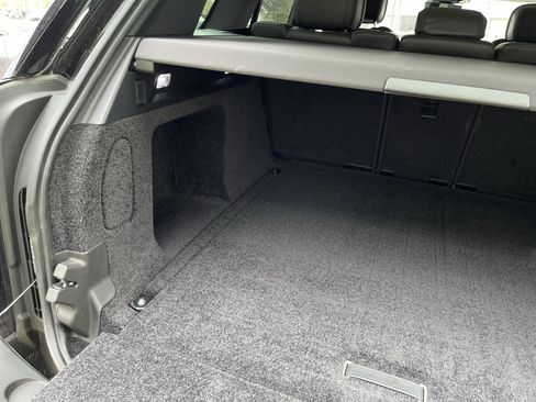 Used 2023 Land Rover Range Rover SE image 35