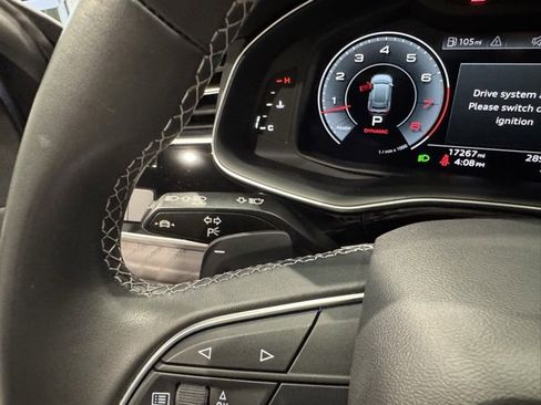 Used 2022 Audi Q8 Premium Plus image 32