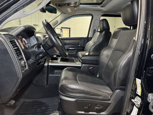 Used 2014 RAM 3500 Laramie w/ Convenience Group image 19