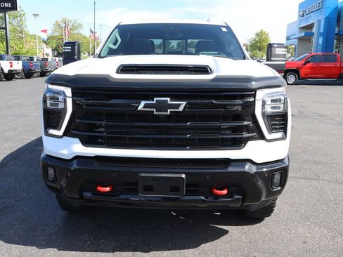 Used 2025 Chevrolet Silverado 2500 LTZ w/ LTZ Plus Package AWD/4WD image 29