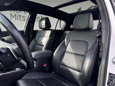 Used 2022 Kia Sportage Nightfall Edition image 10