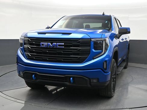 Used 2024 GMC Sierra 1500 Elevation AWD/4WD image 8