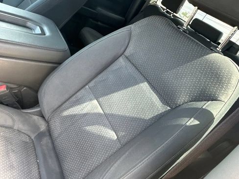 Used 2019 Chevrolet Silverado 1500 Custom Trail Boss w/ Custom Convenience Package AWD/4WD image 4