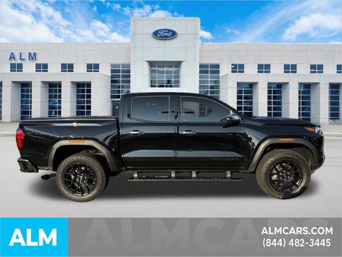 Used 2025 GMC Canyon Denali w/ LPO, Denali Black Edition AWD/4WD image 5