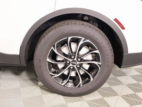 New 2026 Lincoln Nautilus Premier AWD/4WD image 18