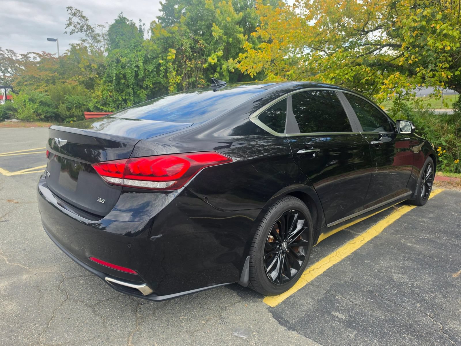 Used 2017 Genesis G80 3.8 w/ Option Group 02 RWD image 6