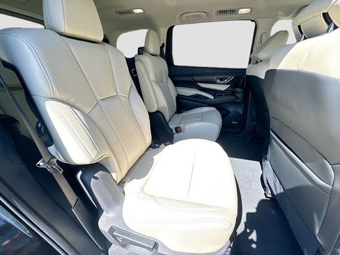 New 2026 Subaru Ascent Limited AWD/4WD image 36