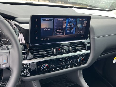 New 2026 Nissan Pathfinder SV image 9