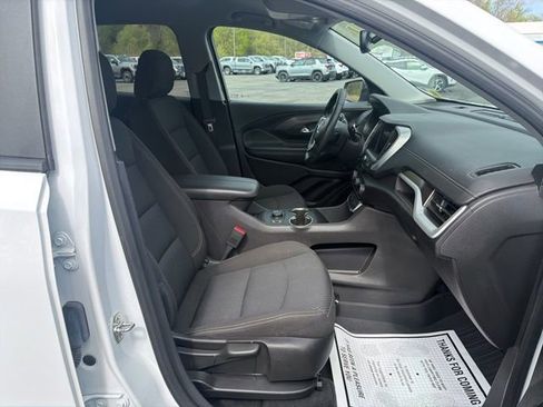 Used 2024 GMC Terrain SLE w/ Driver Convenience Package AWD/4WD image 30