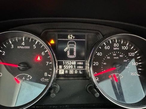 Used 2012 Nissan Rogue SV AWD/4WD image 5