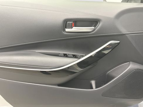 Used 2022 Toyota Corolla XSE image 9