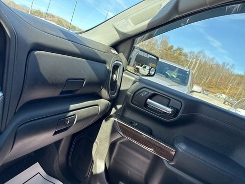 Used 2021 Chevrolet Silverado 1500 RST image 23