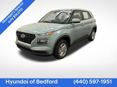 Certified 2026 Hyundai Venue SE image 1