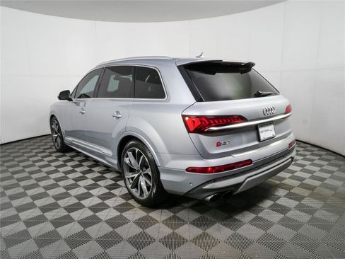 Used 2022 Audi SQ7 Premium Plus w/ SQ7 Executive Package AWD/4WD image 30