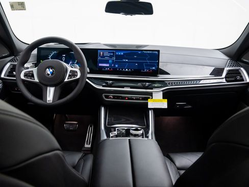 New 2026 BMW X6 xDrive40i w/ Executive Package image 10