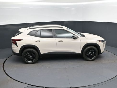 New 2026 Chevrolet Trax ACTIV FWD image 35