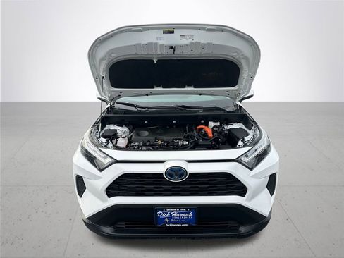 Used 2024 Toyota RAV4 LE image 5