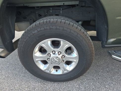 Used 2020 RAM 2500 Big Horn w/ Level 1 Equipment Group image 9