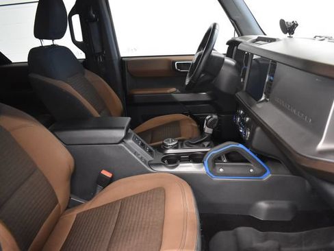 Used 2022 Ford Bronco Outer Banks AWD/4WD image 17