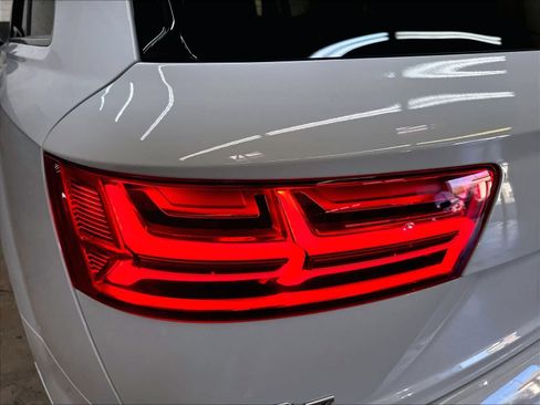Used 2019 Audi Q7 2.0T Premium w/ Convenience Package AWD/4WD image 31