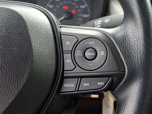 Used 2025 Toyota Corolla LE FWD image 25