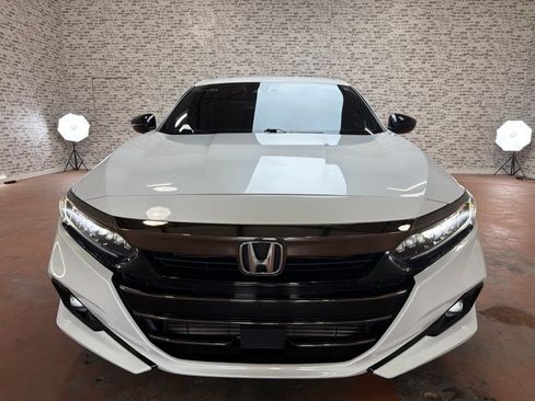 Used 2022 Honda Accord Sport image 2