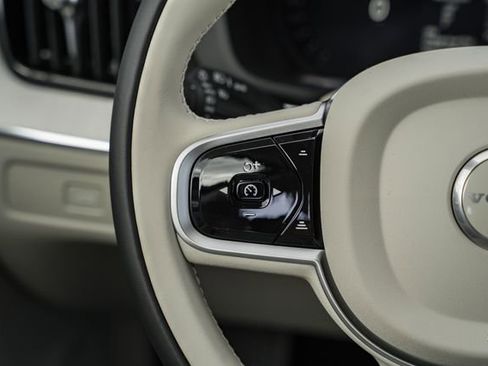 New 2026 Volvo XC60 B5 Ultra w/ Protection Package Premier image 29