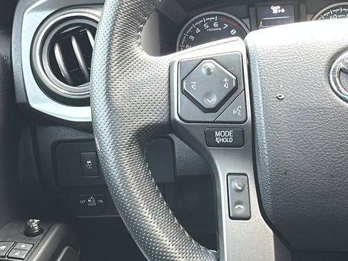 Used 2021 Toyota Tacoma TRD Off-Road w/ TRD Premium Off Road Package image 18