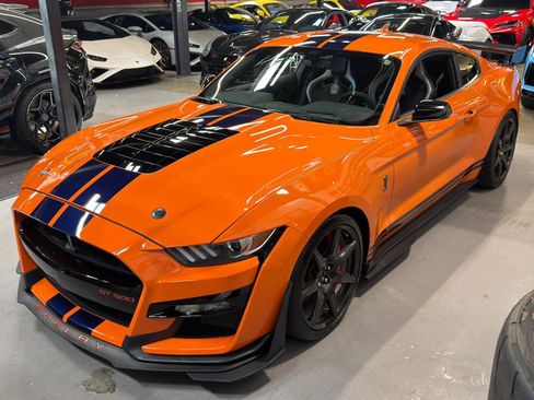 Used 2020 Ford Mustang Shelby GT500 w/ Carbon Fiber Track Pack image 11