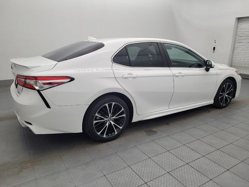Used 2020 Toyota Camry SE FWD image 10