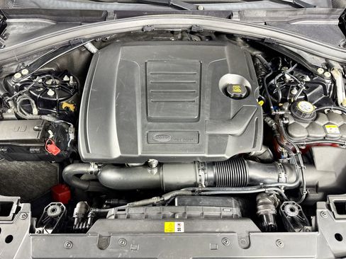 Used 2019 Land Rover Range Rover Velar S image 38