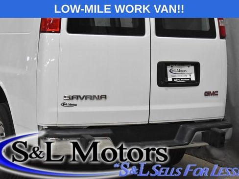 Used 2024 GMC Savana 2500 w/ Driver Convenience Package image 9