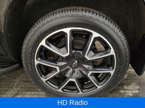 Used 2021 Chevrolet Tahoe RST image 12