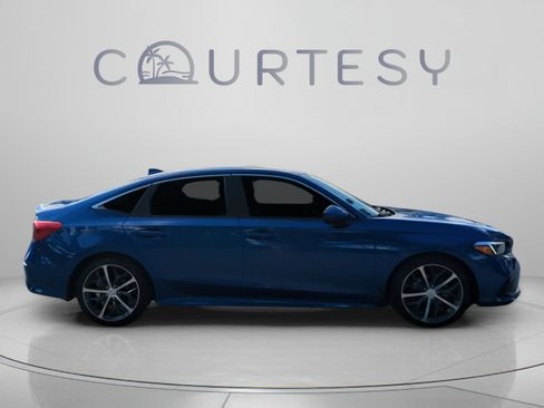 Used 2023 Honda Civic Touring image 8