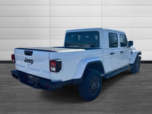New 2026 Jeep Gladiator Sport image 3