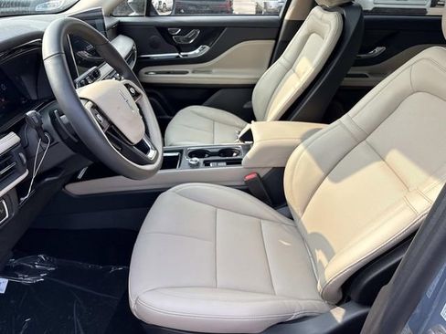 New 2025 Lincoln Corsair Grand Touring w/ Jet Appearance Package AWD/4WD image 23