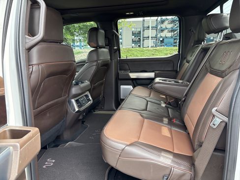 Used 2025 Ford F250 King Ranch w/ Chrome Package AWD/4WD image 33